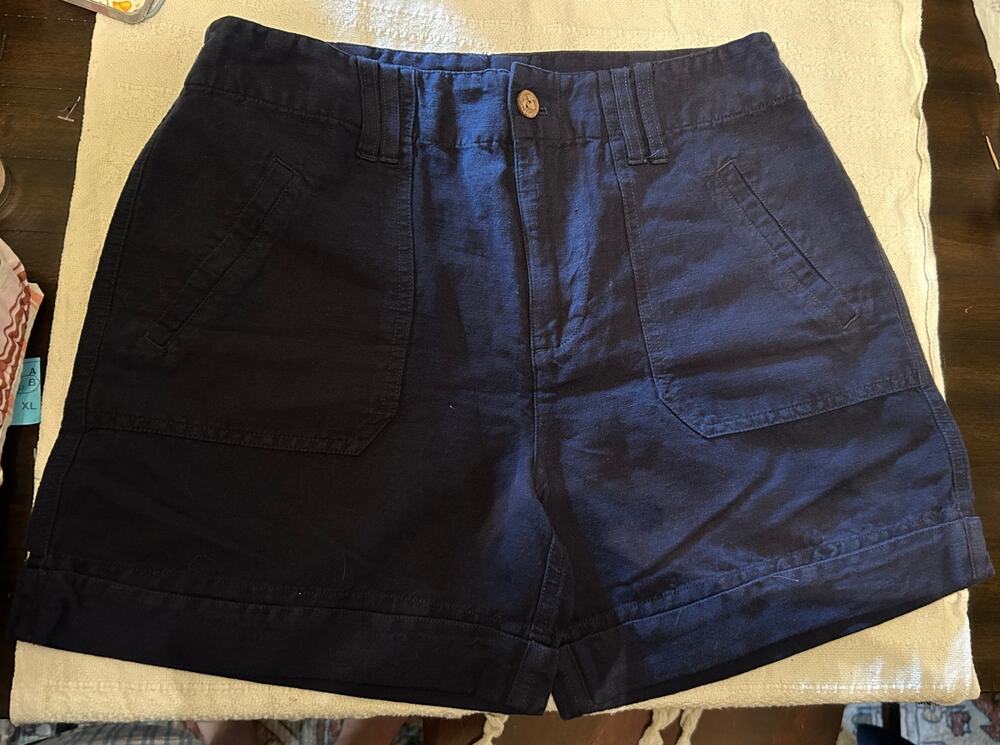 NWT Sundance rolled hem linen blend shorts size Petite 8